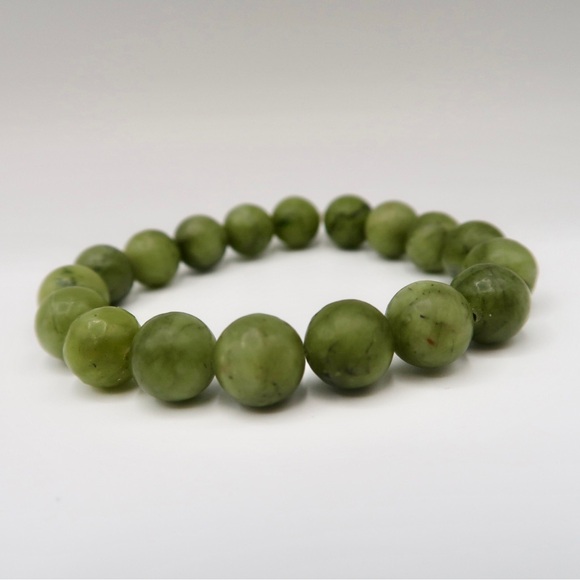CANADIAN JADE BRACELET - Picture 3 of 4